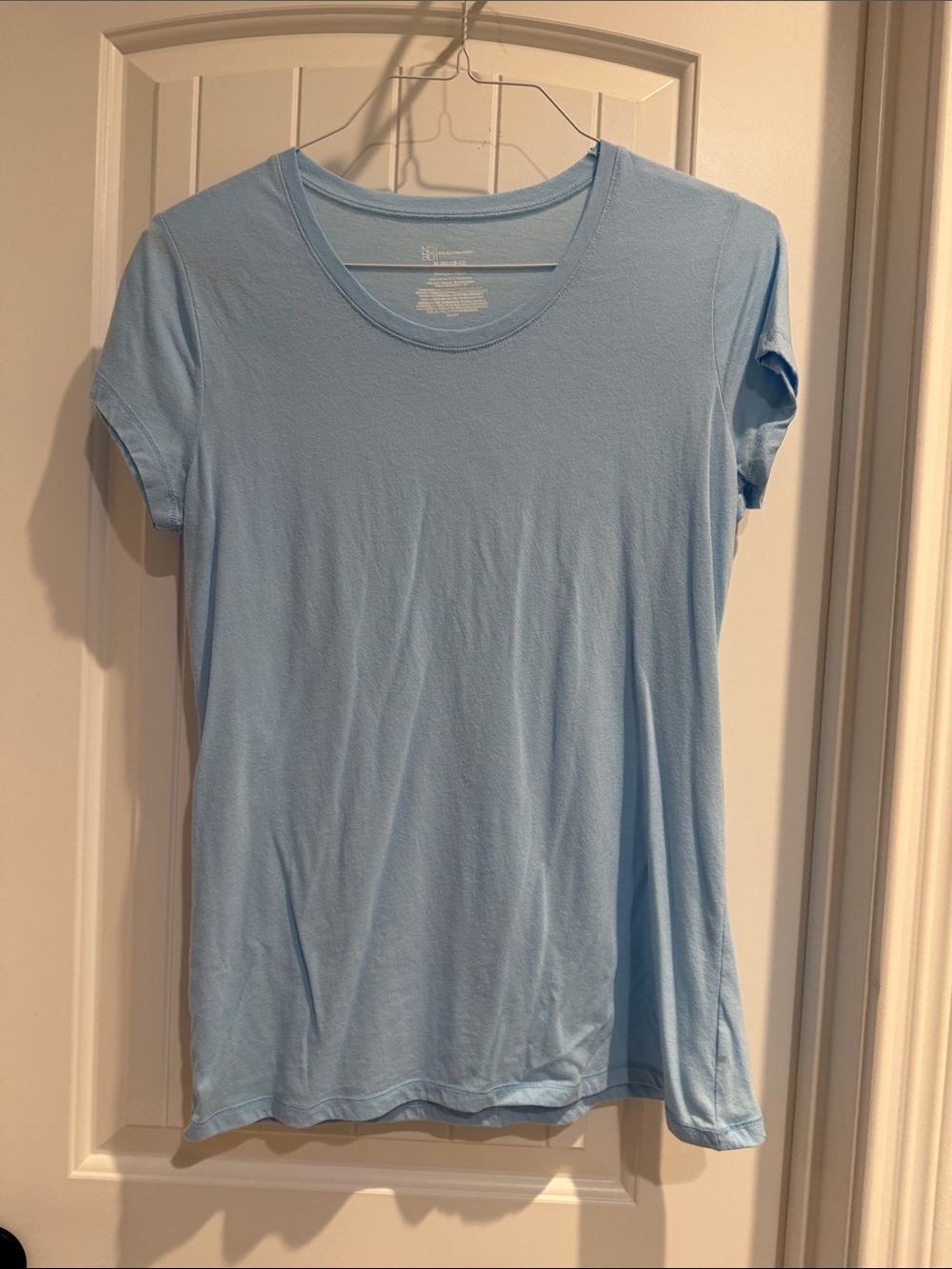 No Boundaries Women's Light Blue Short Sleeve Crew Tee